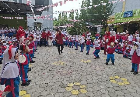 Meriahkan Hari Kemerdekaan RI ke-79 SD Negeri 50 Banda Aceh gelar Perlombaan