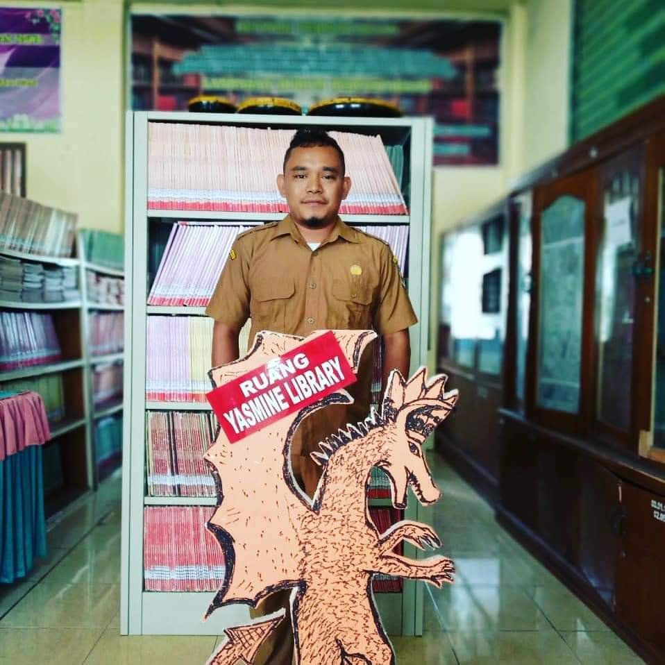 <center><br>Nasri Kurniawan, S.Pd</center>