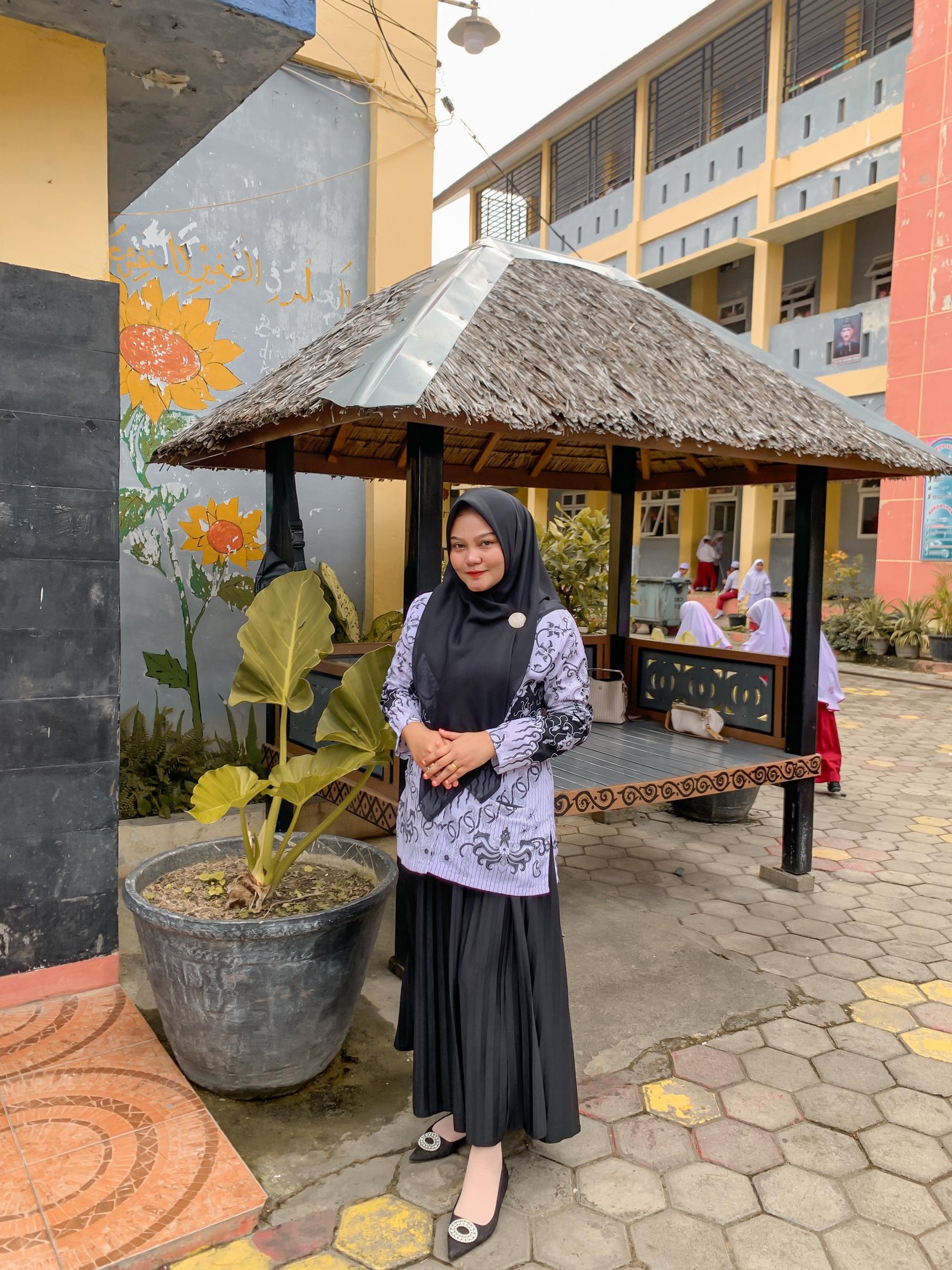 <center>Wali Kelas V D<br>Che’ Muliana Sari, S.Pd.</center>